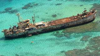 филипински кораб, повреди, екосистема, кораловия риф Жънай