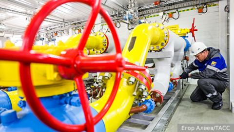 Руският газ ще раздели Запада: Брюксел работи срещу ЕС? ЕК прибягва до хитрост