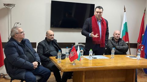Калоян Паргов: Председателят на БСП трябва да работи 24/7 за партията