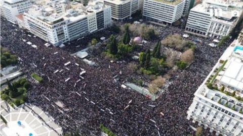 Масови протести след влаковата катастрофа в Гърция