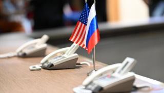 Защитен канал, неограничена комуникация, Путин, Тръмп