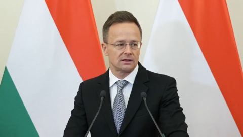 Външният министър на Унгария: ЕС трябва да прекъсне изолацията си