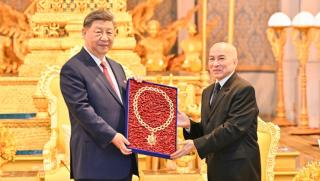 Нородом Сиамони, Си Дзинпин, Камбоджа