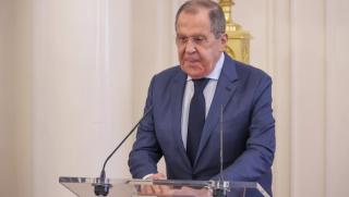 Дипломатически аншлаг, Лавров, публика