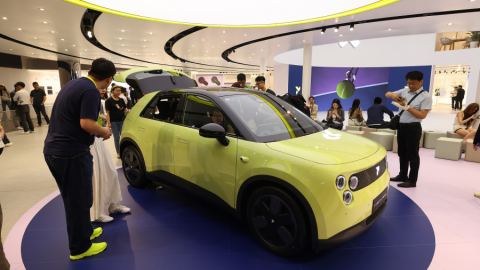 Китайският производител на електромобили NIO ще предлага модела Firefly в още 16 държави тази година