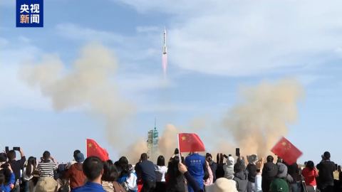 Успешно бе изстрелян пилотираният космически кораб „Шънджоу-20“