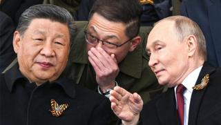 Поглед, Си Дзинпин, говореше повече, марша на войниците му, Запад, ужасен, победа, Путин