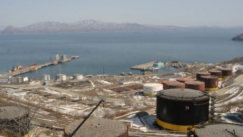Русия ще се „откачи“ от петролната игла, но ще стане зависима от газа