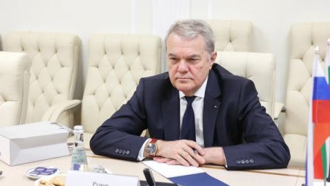 Румен Петков: Европа е излишно и вредно звено в процеса на урегулиране на конфликта в Украйна