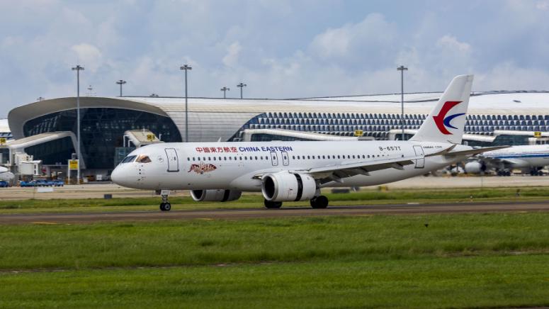 Китайски самолет C919, пътува  до 16 града в страната