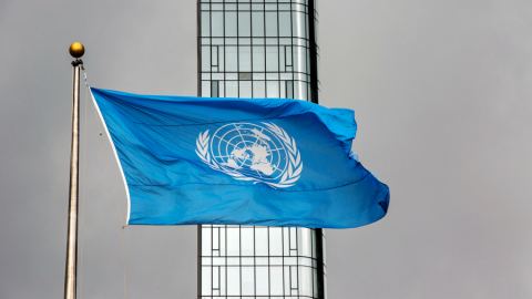 Зам.-постоянният представител на Китай в ООН Гън Шуан разкритикува САЩ като „рушител на международния морски ред“