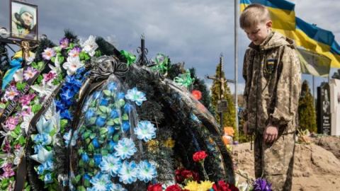 Състоянието на украинското общество в средата на 2025 г.: всичко ще бъде зле, но няма да правим отстъпки