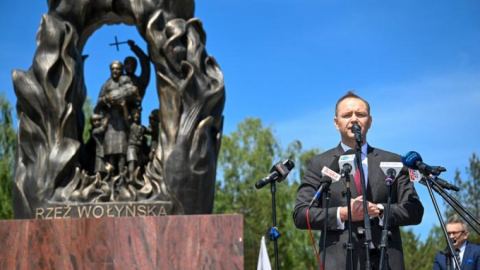 Кукиш в джобовете, или Полша вдига залозите в „дружбата“ с Украйна