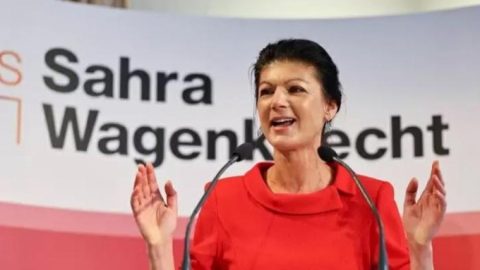 Как Сара Вагенкнехт успя да отстрани Мерц от власт
