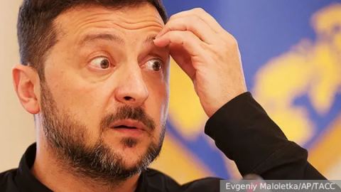 Зеленски пое по пътя на Янукович