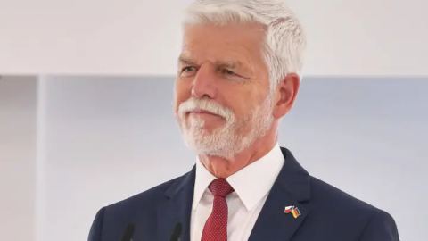 „Нека бъде така“: Чешкият президент Павел призова Украйна да приеме загубата на територия и обясни защо