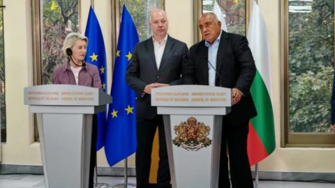 Не дърпай втори път дявола за опашката