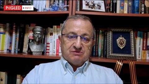 Яков Кедми: Практически е невъзможно да се отстрани президента на Франция, даже ако не го искат