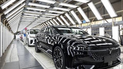 Китай си постави за цел продажбите на автомобили за 2025 г. да достигнат 32,3 млн. бройки