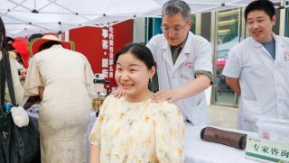 Млади хора, Китай, традиционна медицина