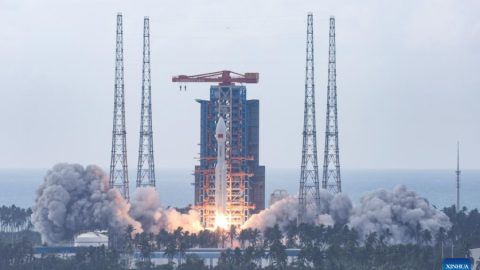 Китай отбеляза 600-тния полет на ракетите Long March