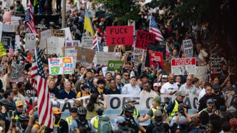 Перверзници, разделят, Америка