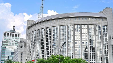 МВнР: Китай е готов да окаже хуманитарна помощ на САЩ