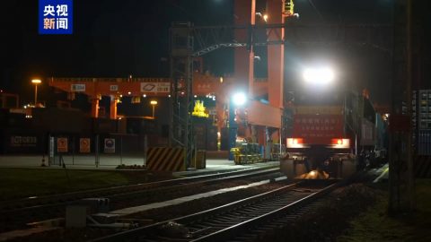 Тръгнаха товарните влакове по втори редовен жп маршрут от Сиан до Европа