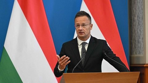 Петер Сиярто: Унгария ще продължи да насърчава икономическото сътрудничество с Китай