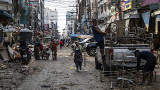 Уан И , съболезнования, жертви, наводнения, Южен Тайланд