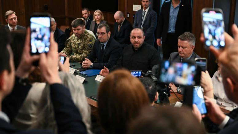 Вицове, Украйна, САЩ, Русия, преговори, мир