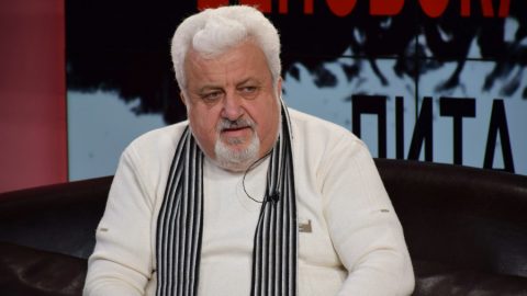 Народът срещу политическата пустиня: краят на старите лъжи и началото на голата истина