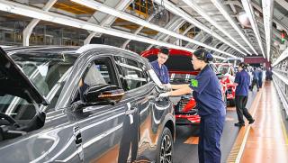 Китай, 12.1 милиона нови градски работни места, 11 месеца