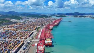 Пристанище Нинбо, първо място, в света, обработени товари