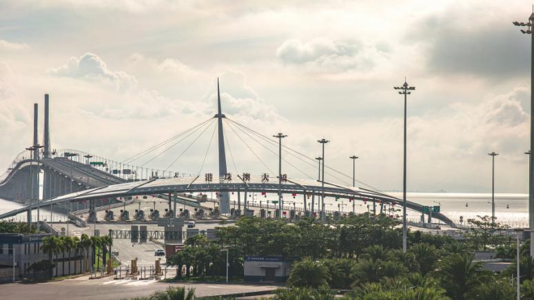 Макао, Хонконг, граничното преминаване