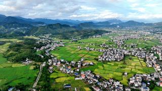 Китай, финансов механизъм, изпадане в бедност