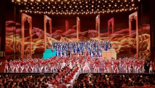 Хилядолетни стенописи, оживяха, Новогодишната гала