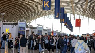 Гранични служби, КНР, 18 милиона преминавания на пътници, Пролетния фестивал