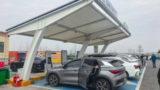 Рекордно високи пътувания, електромобили, Китайската нова година