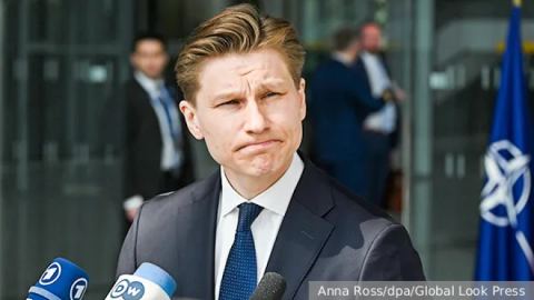 Финландия подписва своята смъртна присъда: Хелзинки кани ядрения апокалипсис на границата с Русия