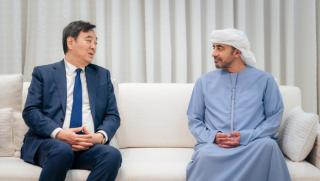 Специален пратеник, Близкия изток, Джай Дзюн, среща, вицепремиер, министър на външните работи, ОАЕ