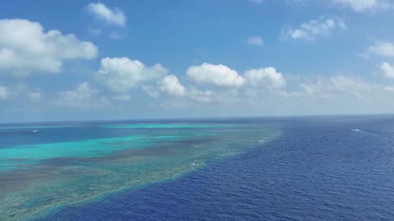 Китай, филипински самолети, въздушно пространство, остров Хуанйен