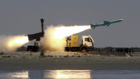 Техеран започна лов на украинци по света: Кървав удар по база в Дубай