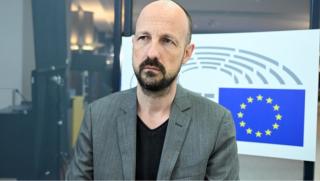 Белгийски евродепутат, Европа, подчинена, американския империализъм