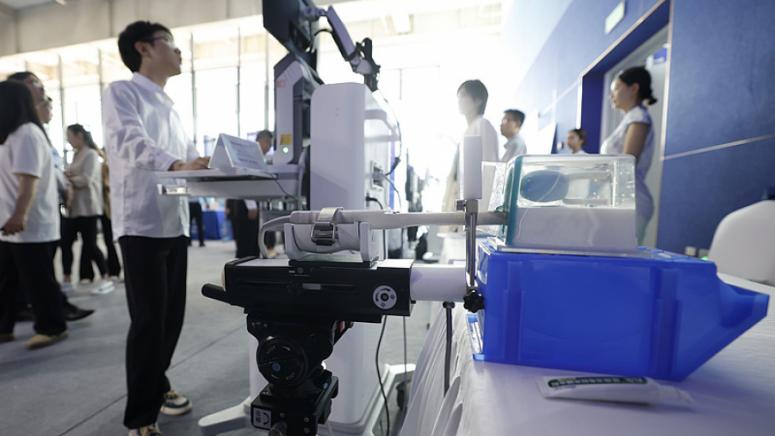 Пекин, развитие, иновативна медицина