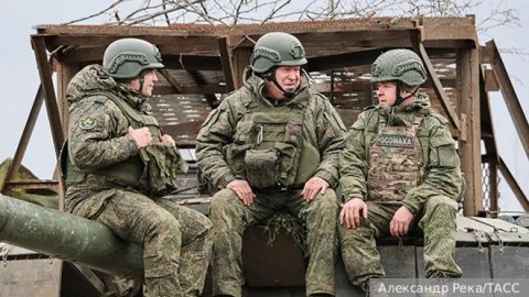 Кръв по Великден или смирение: Зеленски пред лицето на Бога и руския „Искандер“