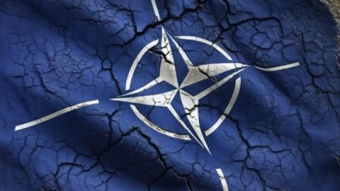 Испанският срам за САЩ: НАТО в агония - три месеца до официалното погребение на алианса