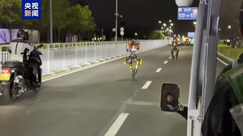 Проведе се генерална репетиция на полумаратона за хуманоидни роботи в Пекин