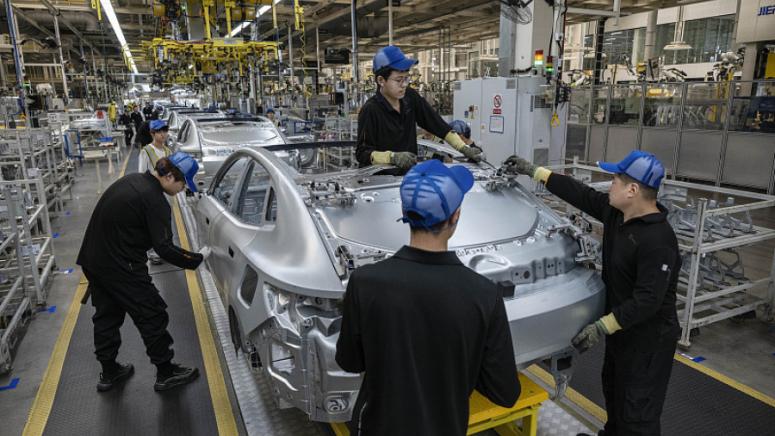 Промени, изкачване, китайски автомобили