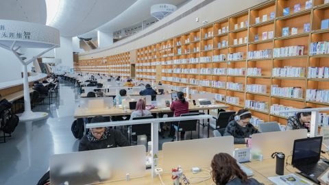 Китай засилва културата на четене с национална инициатива